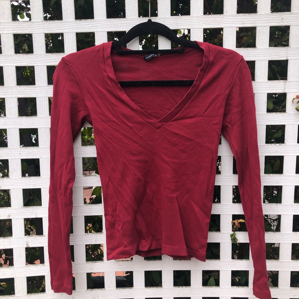 BRANDY MELVILLE TIGHT RED V NECK